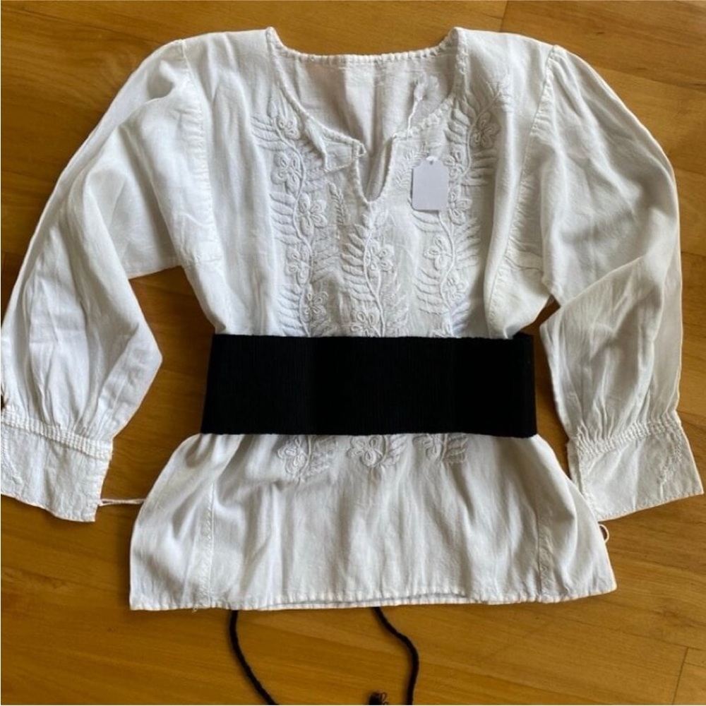 NWT Mexican embroidered white blouse